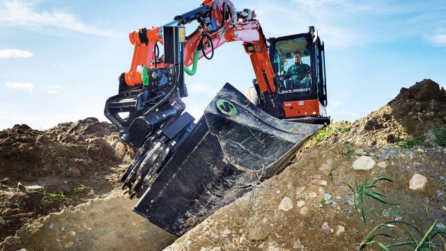 Steelwrist excavator buckets are manufactured by Sjørring