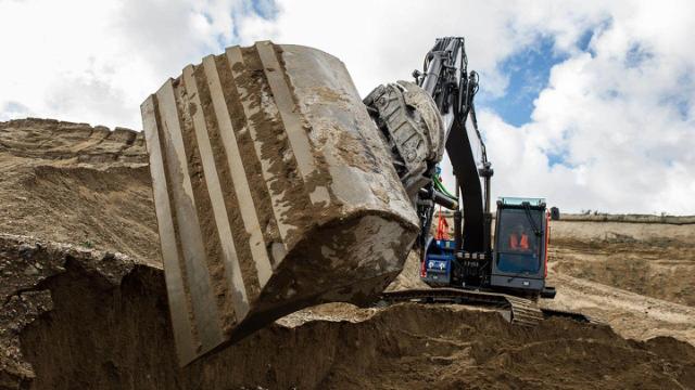 Excavator buckets that move your business out in front